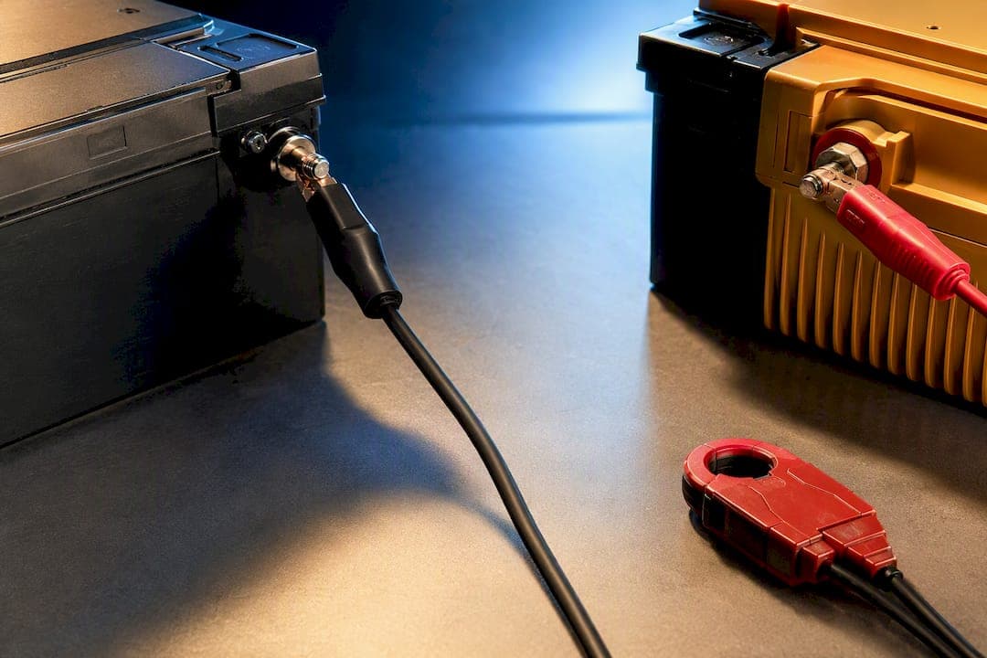 Lithium vs Lead Acid: 13x More Usable Energy, Lower 10yr Cost